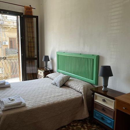 Mille Lire Peppe'S Home 巴勒莫 外观 照片