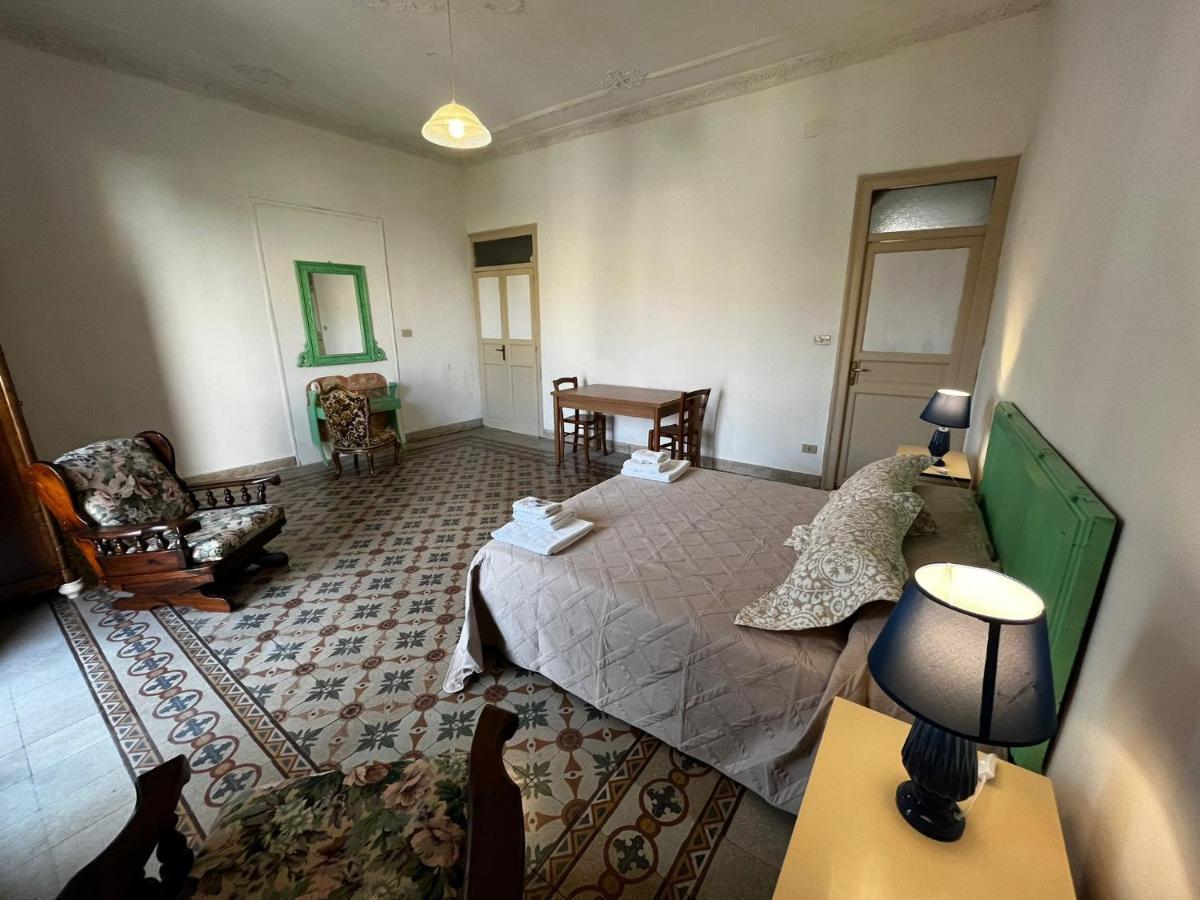 Mille Lire Peppe'S Home 巴勒莫 外观 照片
