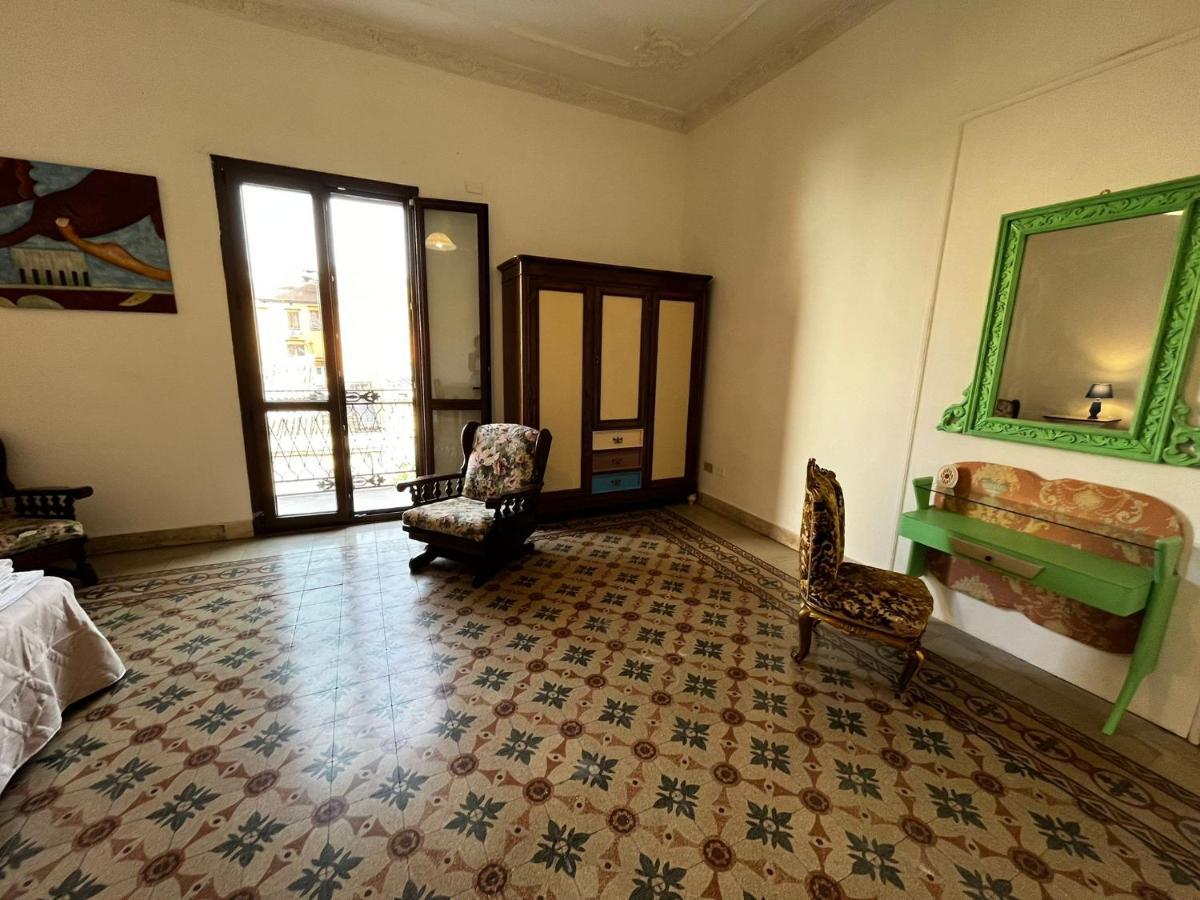 Mille Lire Peppe'S Home 巴勒莫 外观 照片
