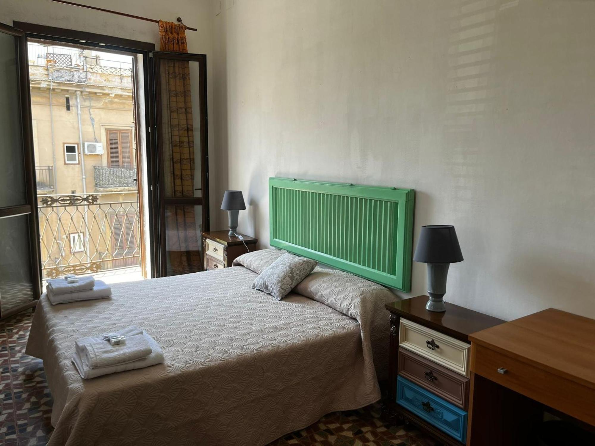 Mille Lire Peppe'S Home 巴勒莫 外观 照片