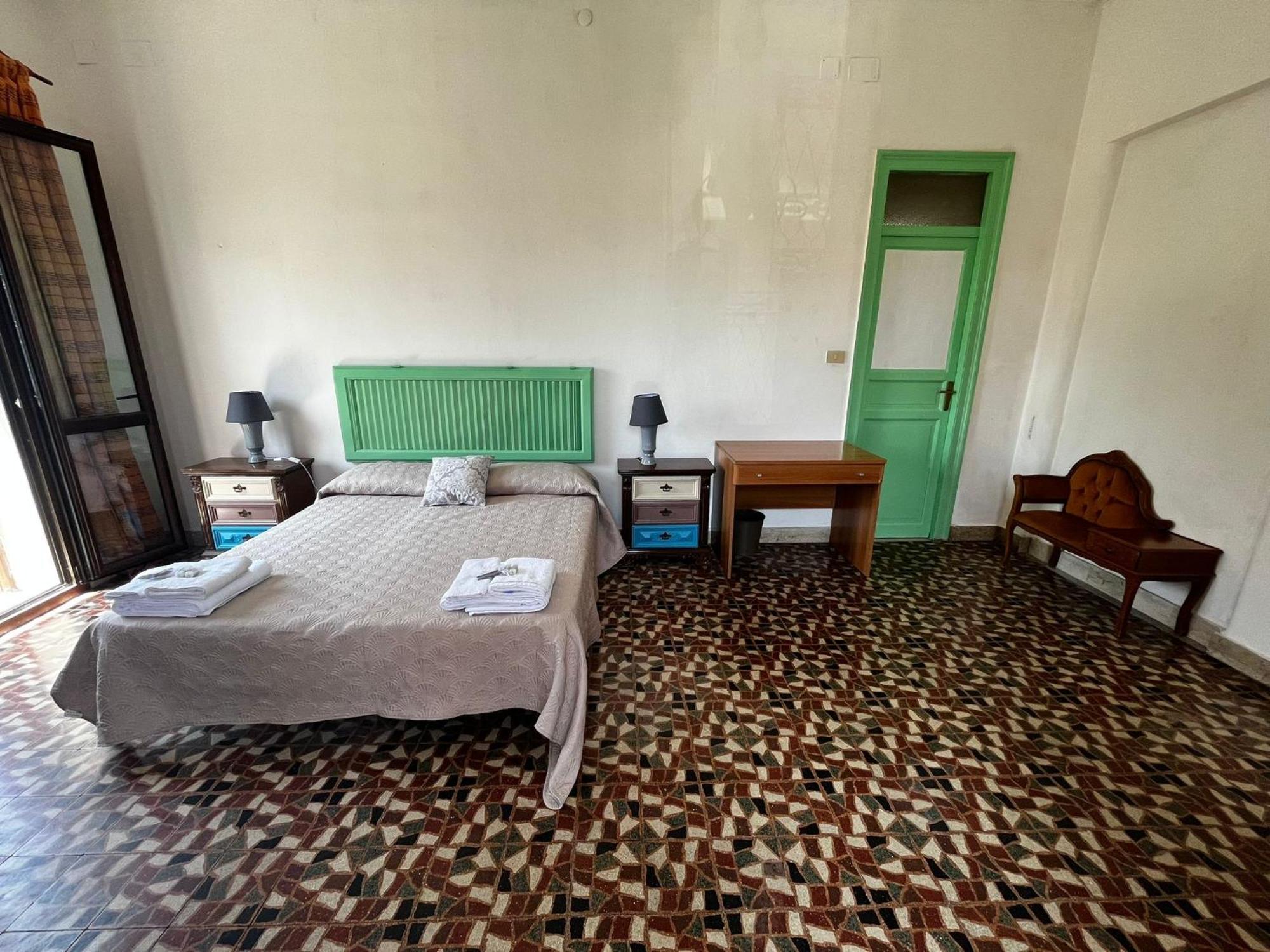 Mille Lire Peppe'S Home 巴勒莫 外观 照片
